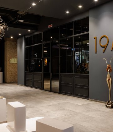 19/72 Lounge